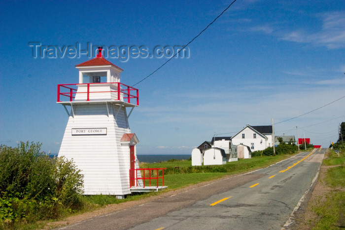 canada403: Lighthouse on the Bay of Fundy in Margaretsville, Nova Scotia, Canada - photo by D.Smith - (c) Travel-Images.com - Stock Photography agency - Image Bank