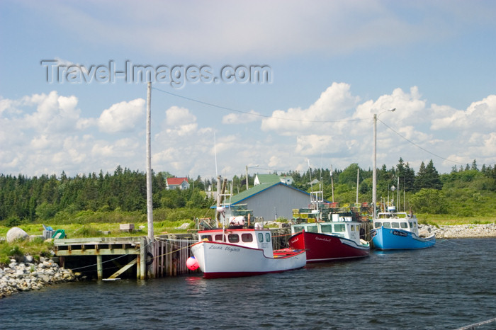 canada452: Scenic views near the historic fishing village of Lunenburg, Nova Scotia, Canada - photo by D.Smith - (c) Travel-Images.com - Stock Photography agency - Image Bank