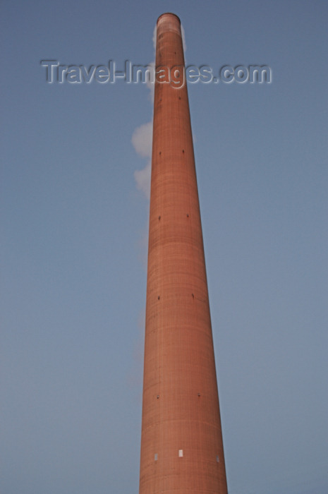 canada459: Canada / Kanada - Copper Cliff - Greater Sudbury, Ontario: Inco Superstack - 380m tall - the second-tallest freestanding chimney in the world, and the tallest in Canada - largest nickel smelting operation in the world - photo by C.McEachern - (c) Travel-Images.com - Stock Photography agency - Image Bank