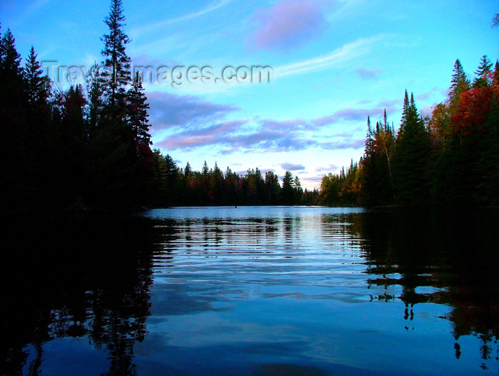 canada463: Canada - Ontario - Algonquin Provincial Park: lake view - photo by R.Grove - (c) Travel-Images.com - Stock Photography agency - Image Bank