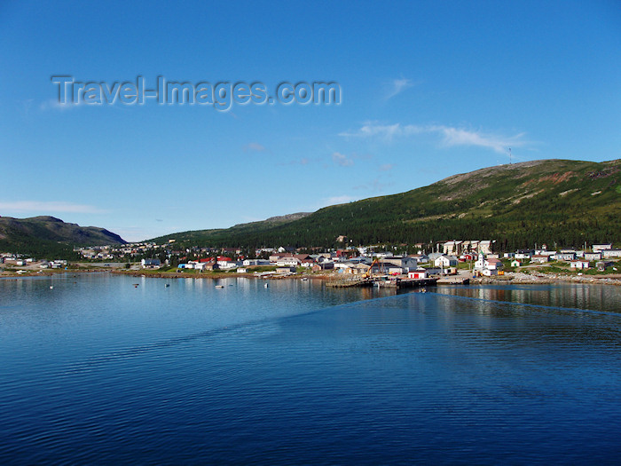 canada534: Canada / Kanada - Nain (Labrador): waterfront - Unity Bay - Labrador sea - photo by B.Cloutier - (c) Travel-Images.com - Stock Photography agency - Image Bank