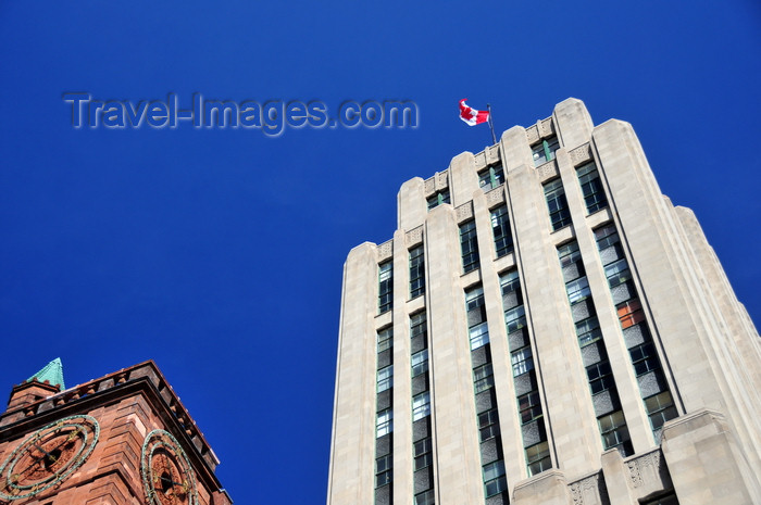 canada591: Montreal, Quebec, Canada: clock of the New York Life Insurance building and the Aldred Building - named after J.E. Aldred, owner of the Shawinigan Water and Power Company - Place d'Armes - Vieux-Montréal - photo by M.Torres - (c) Travel-Images.com - Stock Photography agency - Image Bank