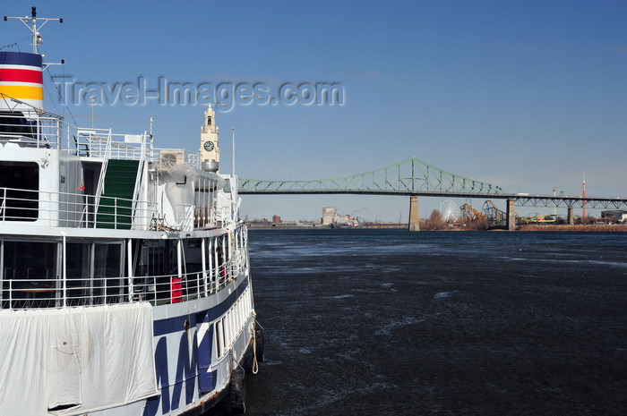 canada618: Montreal, Quebec, Canada: boat Louis Jolliet and Jacques Cartier bridge over the Saint Lawrence River - Quai de l'Horloge - Vieux-Port - photo by M.Torres - (c) Travel-Images.com - Stock Photography agency - Image Bank