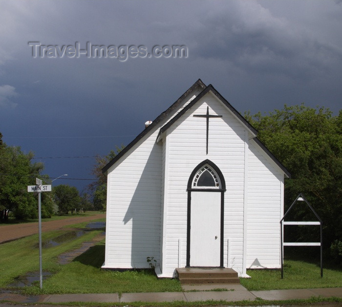 canada68: Canada / Kanada - Saskatchewan: Little White Church - photo by M.Duffy - (c) Travel-Images.com - Stock Photography agency - Image Bank