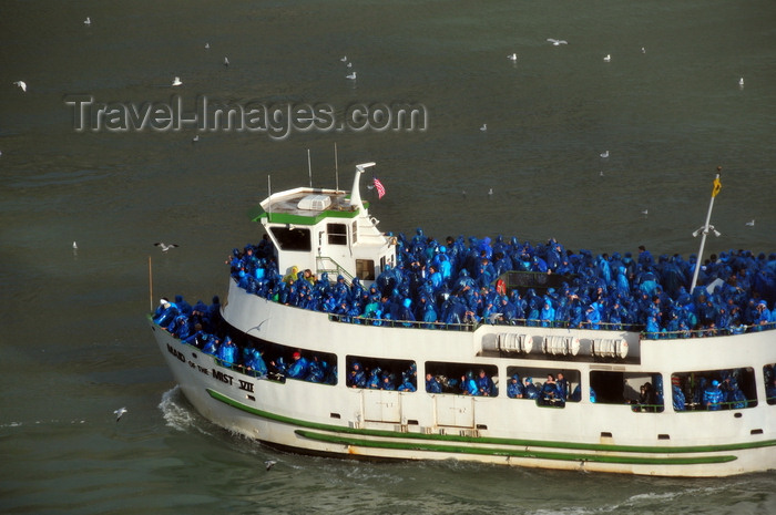 canada685: Niagara Falls, Ontario, Canada: Maid of the Mist VII returns from Horseshoe Falls with soaked passengers - photo by M.Torres - (c) Travel-Images.com - Stock Photography agency - Image Bank