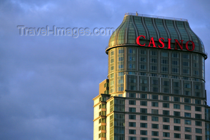 canada694: Niagara Falls, Ontario, Canada: Niagara Fallsview Casino Resort - Fallsview Boulevard - owned by the Ontario Lottery and Gaming Corporation - photo by M.Torres - (c) Travel-Images.com - Stock Photography agency - Image Bank