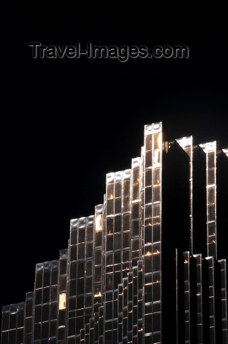 canada706: Toronto, Ontario, Canada: Royal Bank Plaza reflecting the sun - 200 Bay Street - Financial District - photo by M.Torres - (c) Travel-Images.com - Stock Photography agency - Image Bank