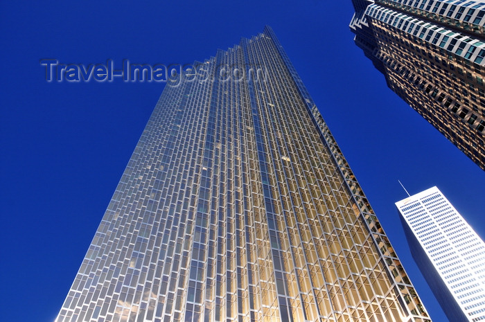 canada722: Toronto, Ontario, Canada: Royal Bank Plaza - completed in 1979 and still shinning - South Tower - Commerce Court West and TD Canada Trust Tower on the right - Financial District - photo by M.Torres - (c) Travel-Images.com - Stock Photography agency - Image Bank