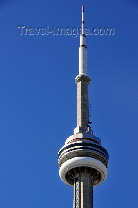 canada731: Toronto, Ontario, Canada: CN Tower and its 102-metre tall broadcast antenna - designed by John Andrews Architects - photo by M.Torres - (c) Travel-Images.com - Stock Photography agency - Image Bank