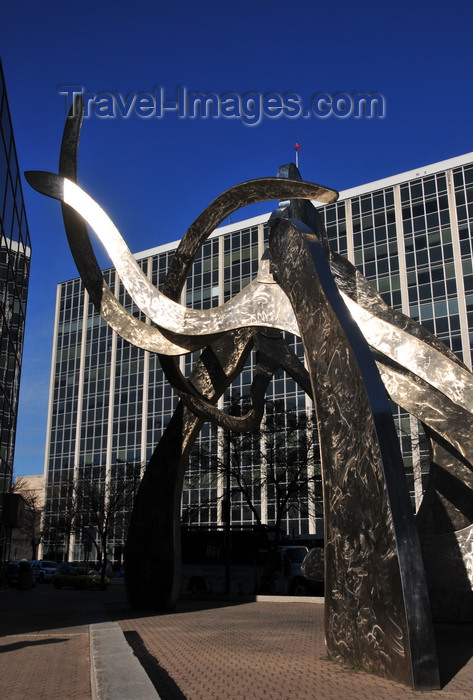 canada785: Winnipeg, Manitoba, Canada: 'Justice' - stainless steel sculpture by Gordon Reeve - Kennedy Street corner York avenue - Norquay Building- late 60's modernism - architects Green, Blankstein, Russell Associates - photo by M.Torres - (c) Travel-Images.com - Stock Photography agency - Image Bank