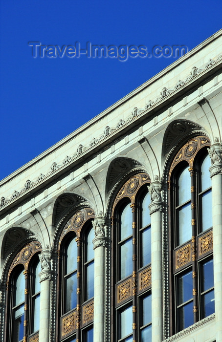 canada810: Winnipeg, Manitoba, Canada: terra-cotta cornice and windows with metal panels - Paris Building - Portage Avenue - Woodman and Carey architects - photo by M.Torres - (c) Travel-Images.com - Stock Photography agency - Image Bank