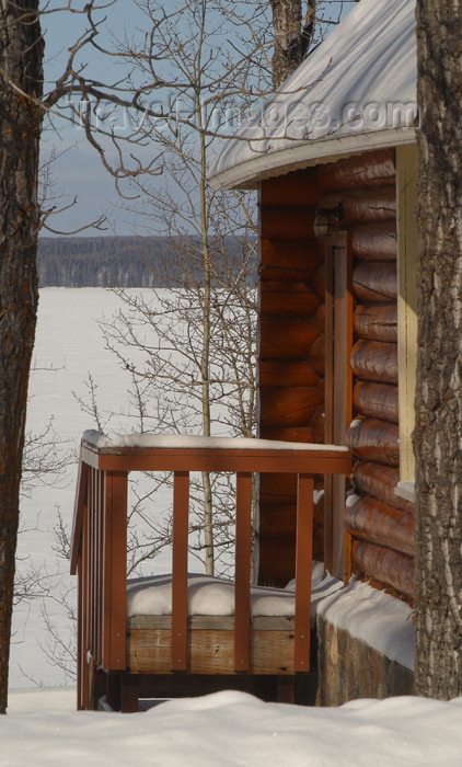 canada91: Canada / Kanada - Saskatchewan: winter scene - snowy view from log cabin door in scenic Northern Canada - photo by M.Duffy - (c) Travel-Images.com - Stock Photography agency - Image Bank