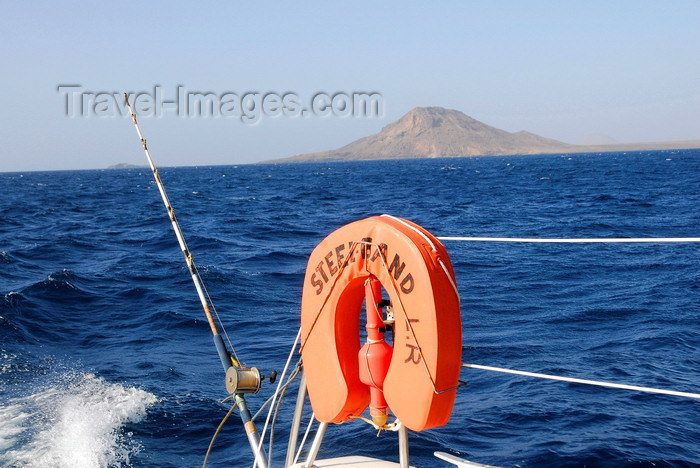 capeverde49: Sal island / Ilha do Sal - Cape Verde / Cabo Verde: fishing in Cape Verdian waters - photo by E.Petitalot - (c) Travel-Images.com - Stock Photography agency - Image Bank