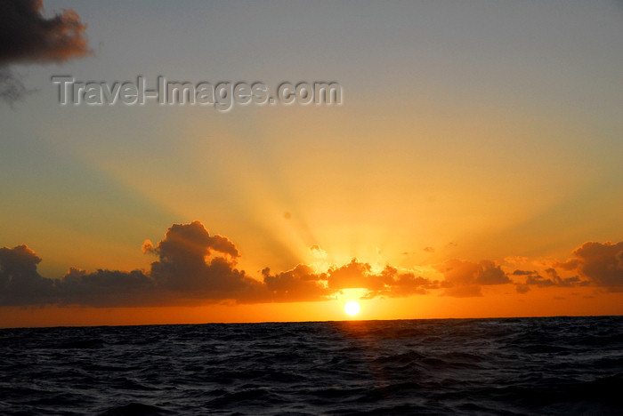 capeverde86: Brava island - Cape Verde / Cabo Verde: Atlantic sunset - photo by E.Petitalot - (c) Travel-Images.com - Stock Photography agency - Image Bank