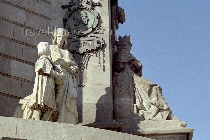 catalon112: Catalonia - Barcelona: Christopher Columbus monument - detail - Monumento a Cristóbal Colón - Vicente Yáñez Pinzón, captain of the Niña - photo by M.Bergsma - (c) Travel-Images.com - Stock Photography agency - Image Bank