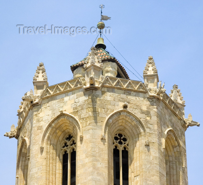 catalon127: Tarragona, Catalonia: Cathedral - drum lantern - photo by B.Henry - (c) Travel-Images.com - Stock Photography agency - Image Bank