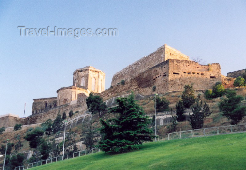 catalon15: Catalonia / Catalunya - Lleida / Lérida: the castle's western ramparts - photo by Miguel Torres - (c) Travel-Images.com - Stock Photography agency - Image Bank