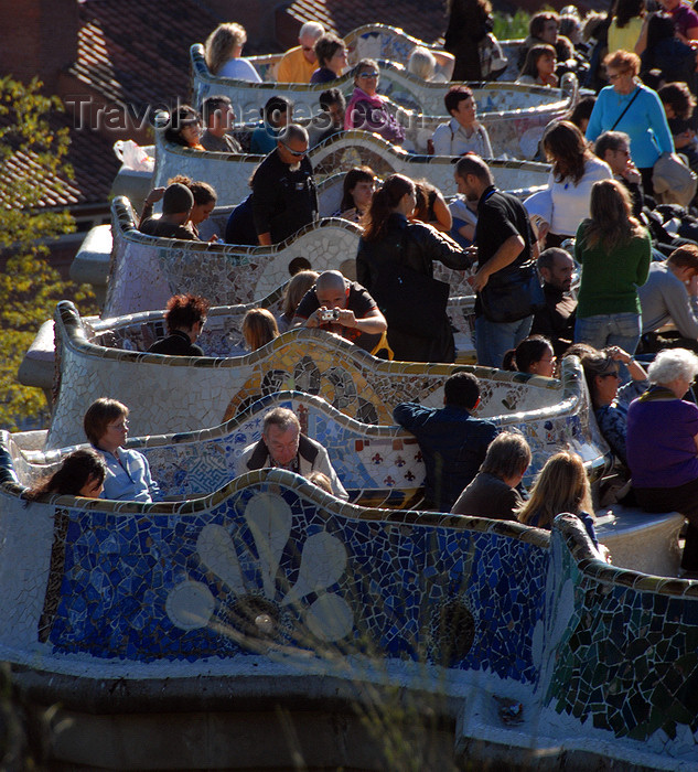 catalon162: Barcelona, Catalonia: people relax at Parc Guell - photo by T.Marshall - (c) Travel-Images.com - Stock Photography agency - Image Bank