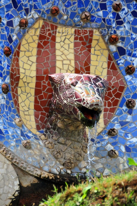 catalon173: Barcelona, Catalonia: Font de la Serp - fountain of the serpent with the Catalan bars - Park Güell by Antoni Gaudí - UNESCO World Heritage Site - photo by M.Torres - (c) Travel-Images.com - Stock Photography agency - Image Bank