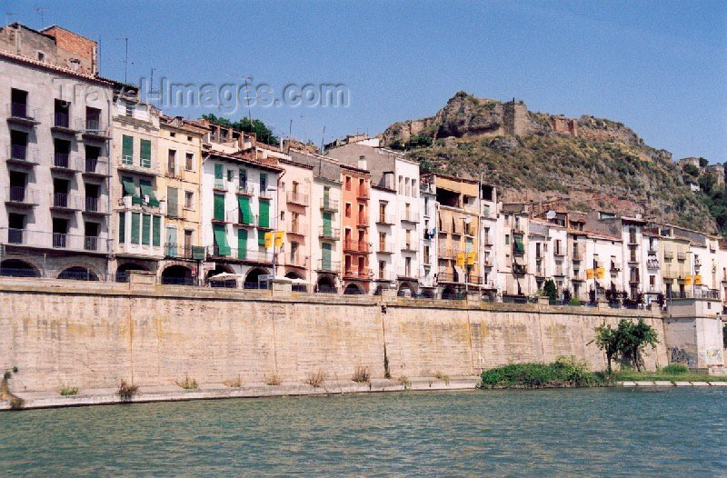 catalon18: Catalonia / Catalunya - Balaguer, Noguera, Lleida province: the castle - not much remains - photo by Miguel Torres - (c) Travel-Images.com - Stock Photography agency - Image Bank