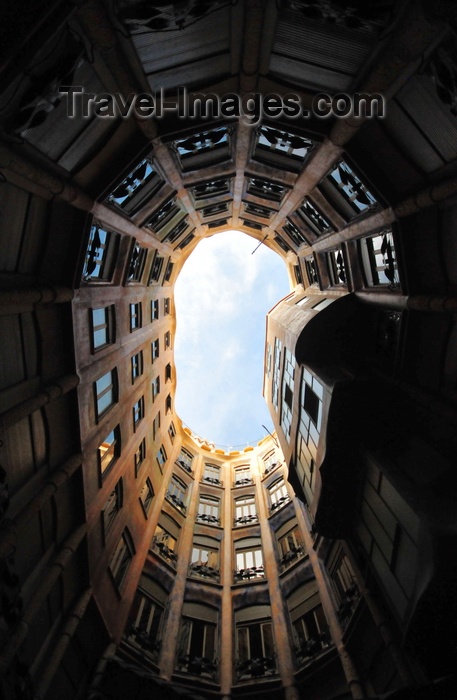 catalon227: Barcelona, Catalonia: the sky from the courtyard of Casa Milà, La Pedrera, by Gaudi - UNESCO World Heritage Site - photo by M.Torres - (c) Travel-Images.com - Stock Photography agency - Image Bank