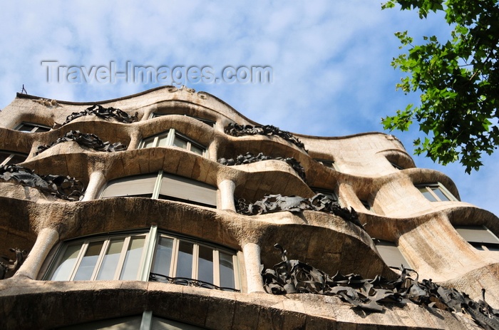 catalon228: Barcelona, Catalonia: facade of Antoni Gaudí's La Pedrera, Casa Milà - Passeig de Gràcia, modernist architecture - UNESCO World Heritage Site - photo by M.Torres - (c) Travel-Images.com - Stock Photography agency - Image Bank