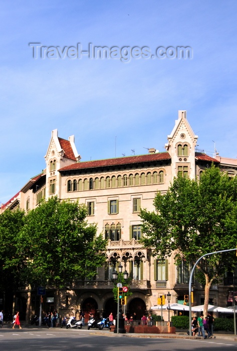 catalon230: Barcelona, Catalonia: Casa Vídua Marfà, architect Manuel Comas i Thos - Passeig de Gràcia and Carrer de Valencia - Eixample district - photo by M.Torres - (c) Travel-Images.com - Stock Photography agency - Image Bank