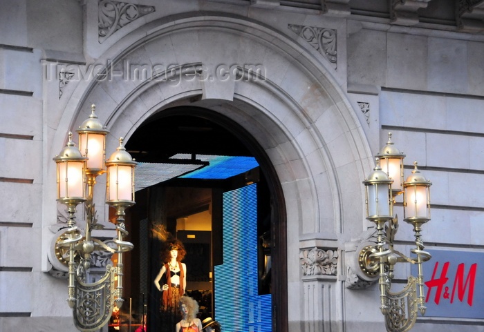 catalon241: Barcelona, Catalonia: historical building on Avenida Portal de L'Àngel, 22, now used by a Hennes and Mauritz shop - photo by M.Torres - (c) Travel-Images.com - Stock Photography agency - Image Bank