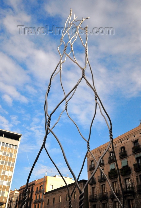 catalon250: Barcelona, Catalonia: Plaça de Sant Miquel - Antoni Llena’s chicken wire tribute to Castells human towers - photo by M.Torres - (c) Travel-Images.com - Stock Photography agency - Image Bank