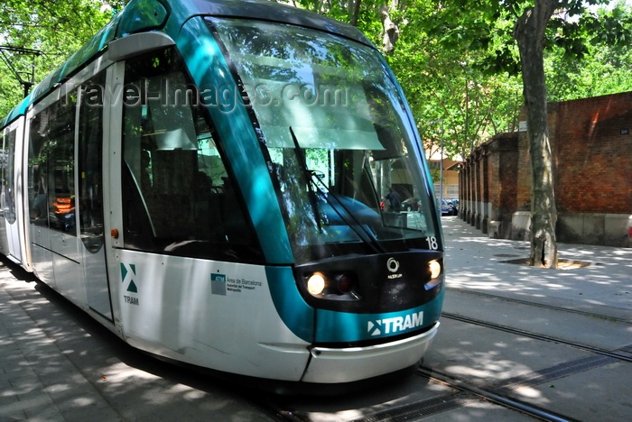 catalon262: Barcelona, Catalonia: the local tram network uses Alstom Citadis trams -  TramMet - photo by M.Torres - (c) Travel-Images.com - Stock Photography agency - Image Bank