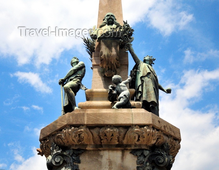 catalon265: Barcelona, Catalonia: 1888 monument to Francesc de Paula Rius i Taulet,  mayor of Barcelona - architect Pere Falqués and the sculptor Manuel Fuxà - Passeig de Lluís Companys - photo by M.Torres - (c) Travel-Images.com - Stock Photography agency - Image Bank