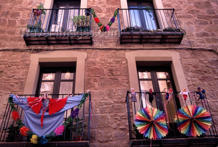 catalon53: Catalonia / Catalunya - Solsona, Solsonès, Lleida province: balconies - carnival - photo by F.Rigaud - (c) Travel-Images.com - Stock Photography agency - Image Bank