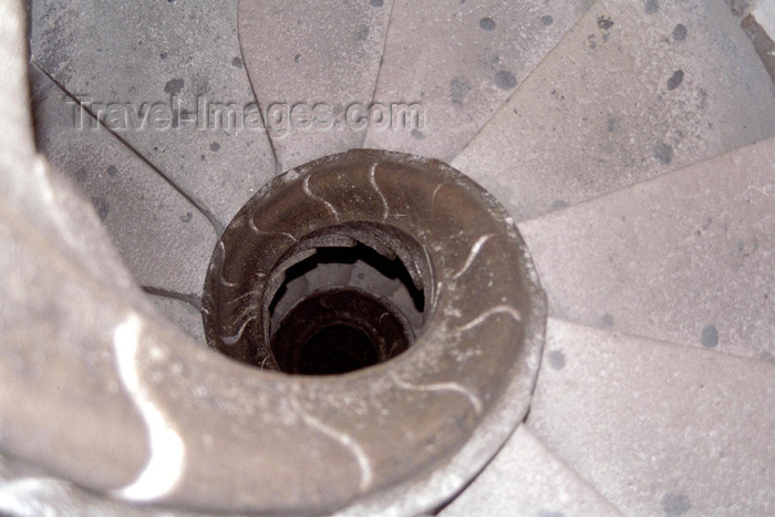 catalon70: Catalonia - Barcelona: spiral - stairs inside the Sagrada Familia cathedral - photo by M.Bergsma - (c) Travel-Images.com - Stock Photography agency - Image Bank