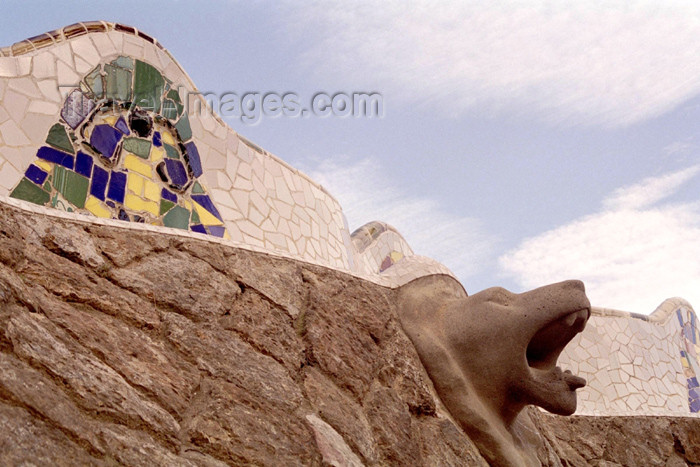 catalon76: Catalonia - Barcelona: lion head - Parc Güell - photo by M.Bergsma - (c) Travel-Images.com - Stock Photography agency - Image Bank