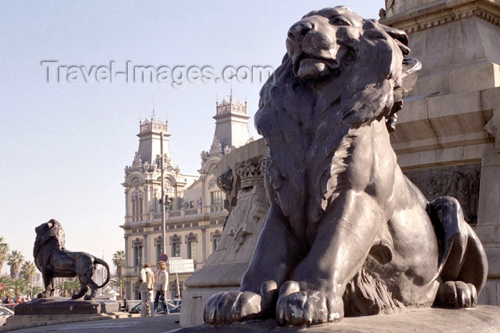 catalon87: Catalonia - Barcelona: lions at Christopher Columbus' monument and Port de Barcelona building - photo by M.Bergsma - (c) Travel-Images.com - Stock Photography agency - Image Bank