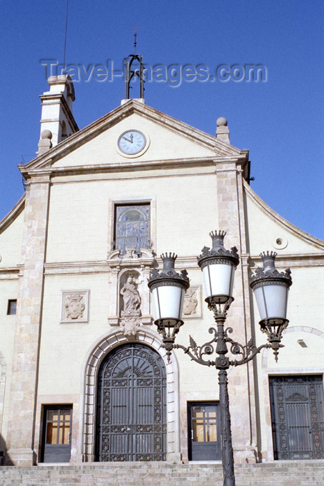 catalon97: Catalonia - Barcelona: church façade / Església Parroquial Verge de Grácia i Sant Josep - photo by M.Bergsma - (c) Travel-Images.com - Stock Photography agency - Image Bank