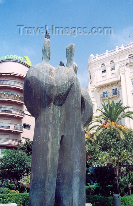 ceuta5: Ceuta: the Coexistence sculpture, by Elena Laverón - Plaza de los Reyes / Escultura da Convivência / Escultura de la Convivencia - escultora ceutí Elena Laverón - photo by M.Torres - (c) Travel-Images.com - Stock Photography agency - Image Bank