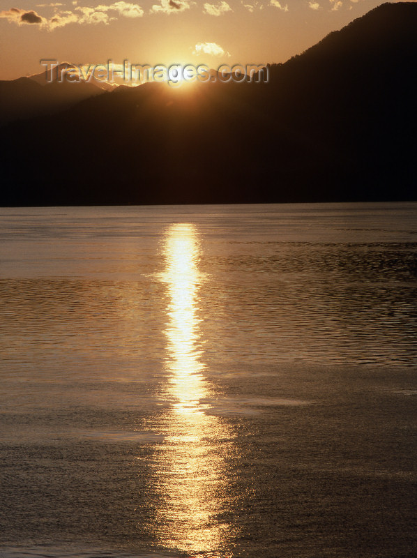 chile10: Araucania Region, Chile - sunset on Lake Villarica - photo by Y.Baby - (c) Travel-Images.com - Stock Photography agency - Image Bank