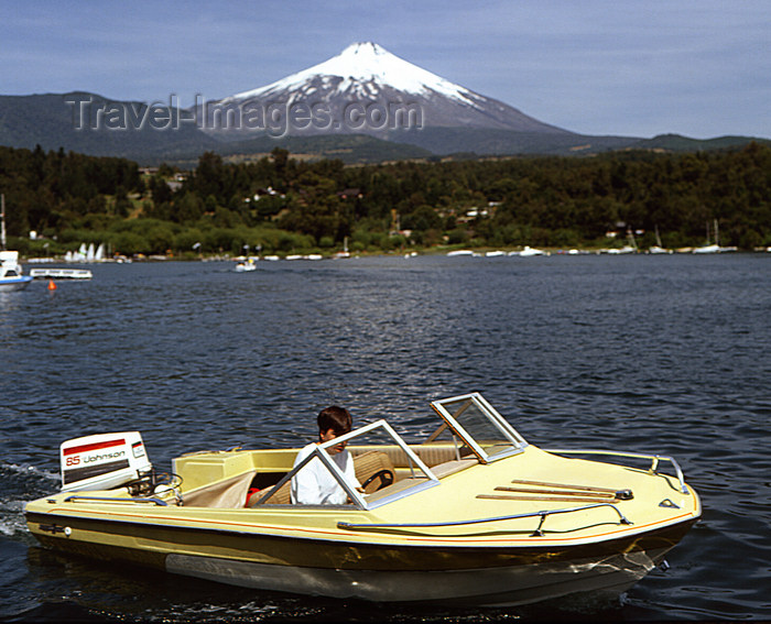 chile104: Araucanía Region, Chile - Pucón: Lake Villarica - small boat and view of Villarica volcano - photo by Y.Baby - (c) Travel-Images.com - Stock Photography agency - Image Bank