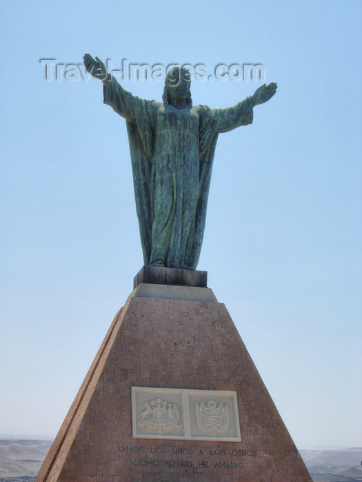 chile131: Arica, Chile: Christ of Peace monument, bearing the Peruvian and Chilean coats of arms | Cristo de la Paz en la cima del Morro de Arica con los escudos de Chile y Perú - photo by D.Smith - (c) Travel-Images.com - Stock Photography agency - Image Bank