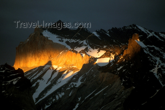 chile253: Torres del Paine National Park, Magallanes region, Chile: sunset shadows and colours at the Cuernos Del Paine - the Horns of Paine - Chilean Patagonia - photo by C.Lovell - (c) Travel-Images.com - Stock Photography agency - Image Bank