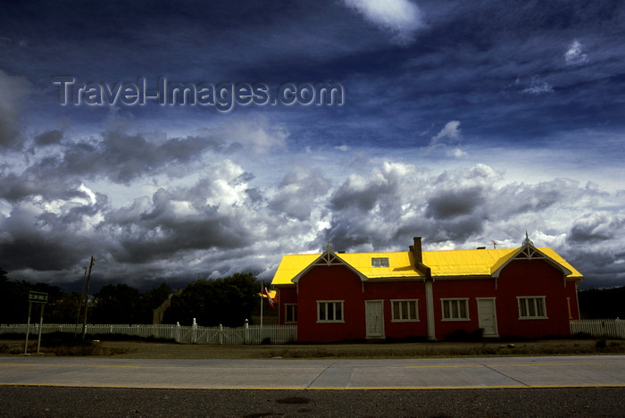 chile255: Estancia San Gregório, Magallanes region, Chile: once a 90.000 hectare cattle and wool production ranch is now a ghost estancia with the exception of a few new buildings - Chilean Patagonia - photo by C.Lovell - (c) Travel-Images.com - Stock Photography agency - Image Bank