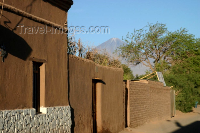 chile73: Chile - Lascar volcano from a nearby village  (Antofagasta region) - photo by N.Cabana - (c) Travel-Images.com - Stock Photography agency - Image Bank