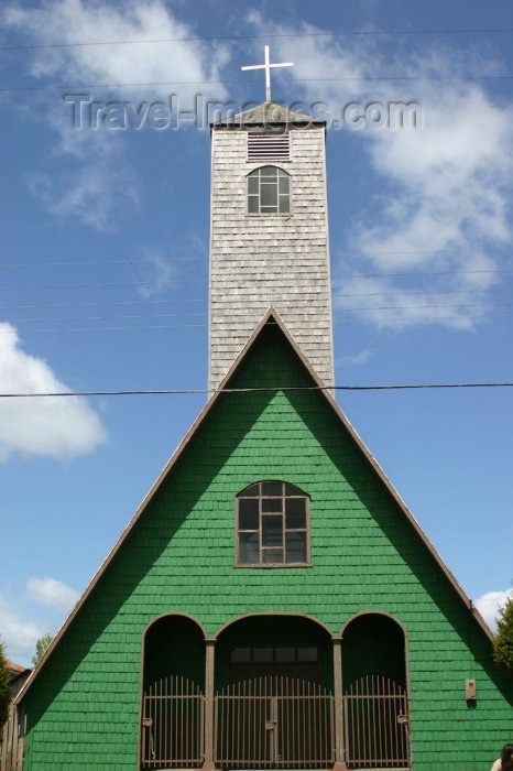 chile80: Chile - Curaco de Velez - Isla Quinchao: church gable and belfry - photo by N.Cabana - (c) Travel-Images.com - Stock Photography agency - Image Bank