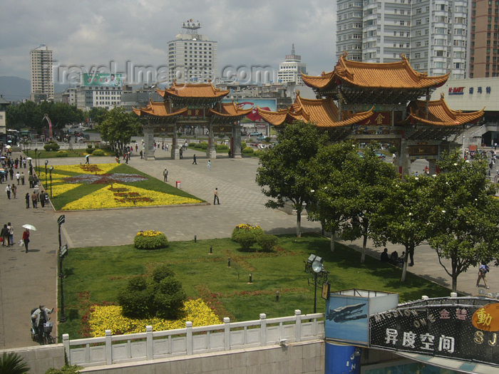 china222: Kunming, Yunnan Province, China: central square of the provincial capital - grand gates - photo by M.Samper - (c) Travel-Images.com - Stock Photography agency - Image Bank