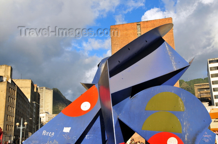 colombia141: Bogotá, Colombia: Plaza San Victorino - The Butterfly / La Mariposa - modern scuplture by Edgar Negret - constructivist tradition - barrio La Capuchina - Santa Fe - photo by M.Torres - (c) Travel-Images.com - Stock Photography agency - Image Bank