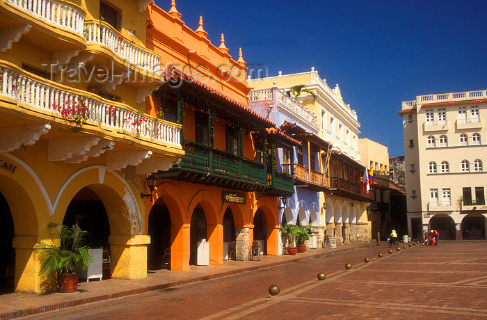 colombia15: Colombia - Cartagena: plaza de los Coches - photo by D.Forman - (c) Travel-Images.com - Stock Photography agency - Image Bank