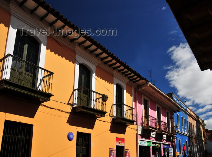 colombia49: Bogotá, Colombia: Colonial houses on Calle 8 - Old City - Centro Administrativo - La Candelaria - photo by M.Torres - (c) Travel-Images.com - Stock Photography agency - Image Bank