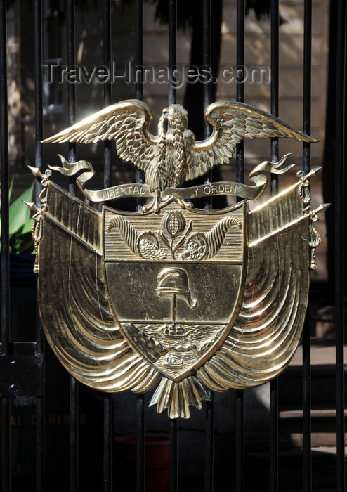 colombia60: Bogotá, Colombia: Colombian Coat of Arms on the fence of the Congress compound - Capitolio Nacional - La Candelaria - Centro Administrativo - La Candelaria - photo by M.Torres - (c) Travel-Images.com - Stock Photography agency - Image Bank