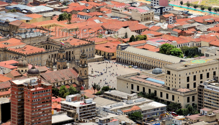 colombia67: Bogotá, Colombia: old town from above - red roofs and Plaza de Bolivar - Palacio Liévano, Palacio de Justicia, Cathedral and Capitolio - La Candelaria - photo by M.Torres - (c) Travel-Images.com - Stock Photography agency - Image Bank